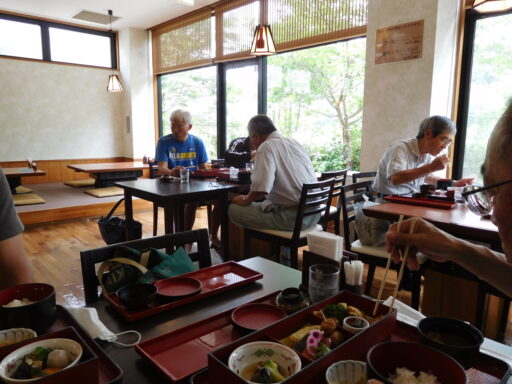 活動写真3